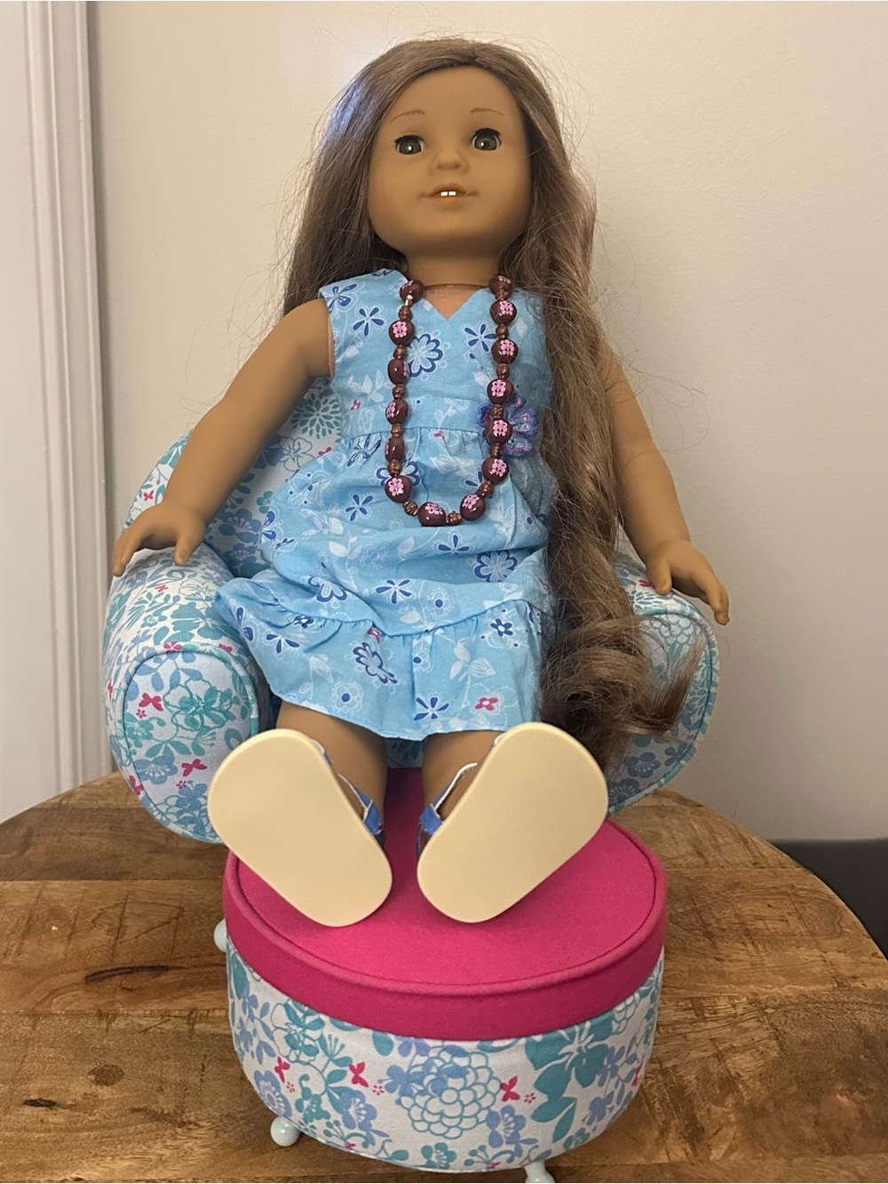 Kanani American Girl Doll and Chair Set